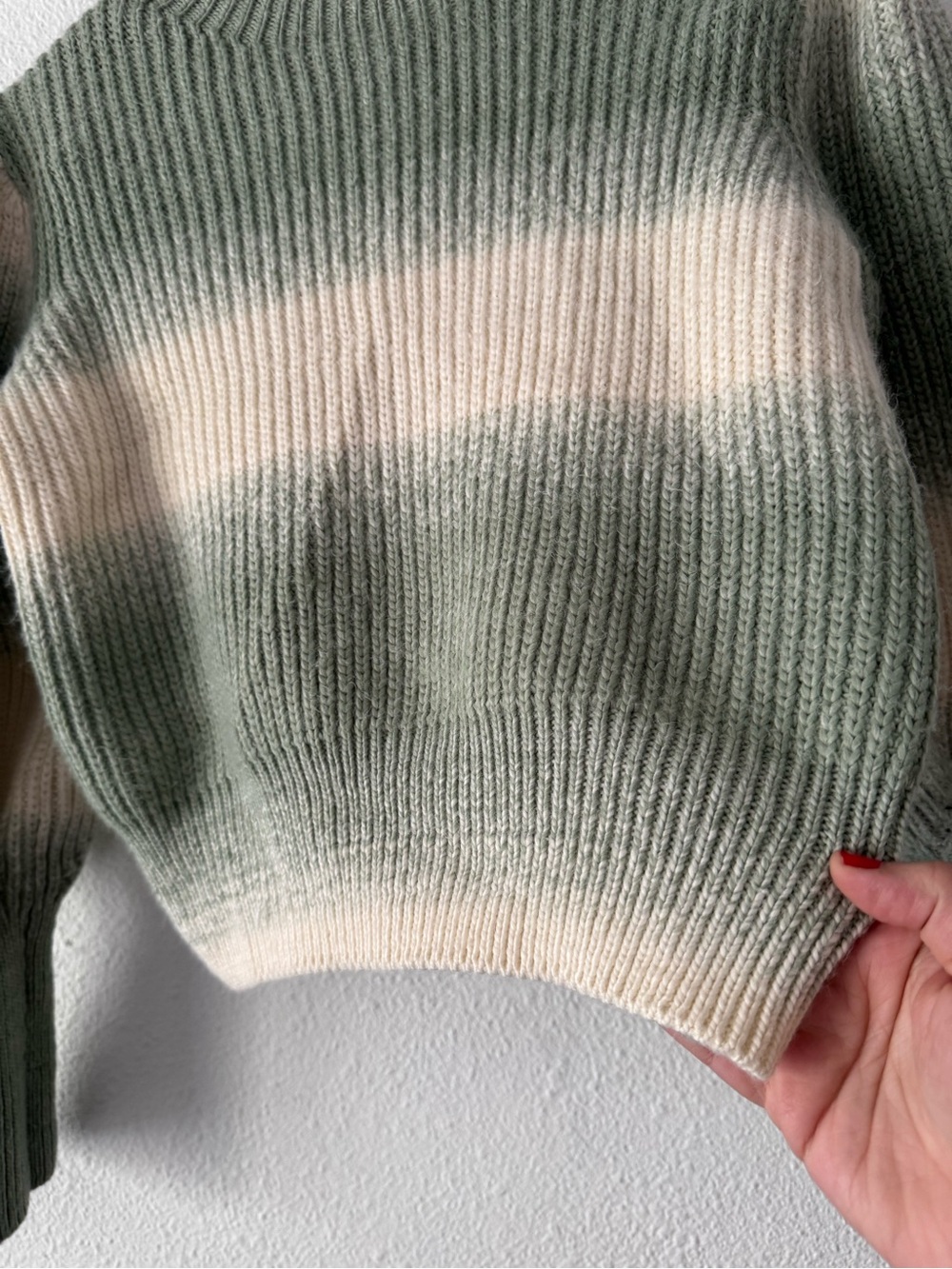 Cozy Sage Green Cream Lantern Sleeve Ribbed Cropped Sweater Statement Sleeve
L - Picture 5 of 15